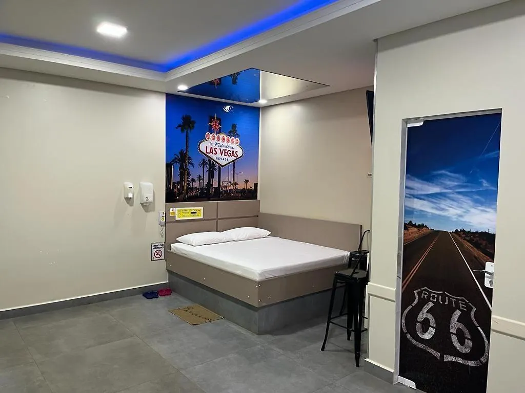 Motel Drive In T - Prolongamento Da Avenida Getulio Vargas Facil Acesso Ao Shopping Patio Chapeco 3*,  Brazil