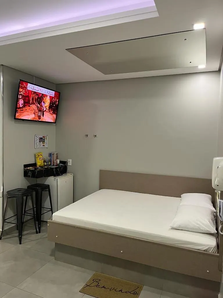 Motel Drive In T - Prolongamento Da Avenida Getulio Vargas Facil Acesso Ao Shopping Patio Chapecó 3*,  Brésil